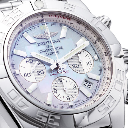 Breitling-B01-AB011012-G685-375A-2