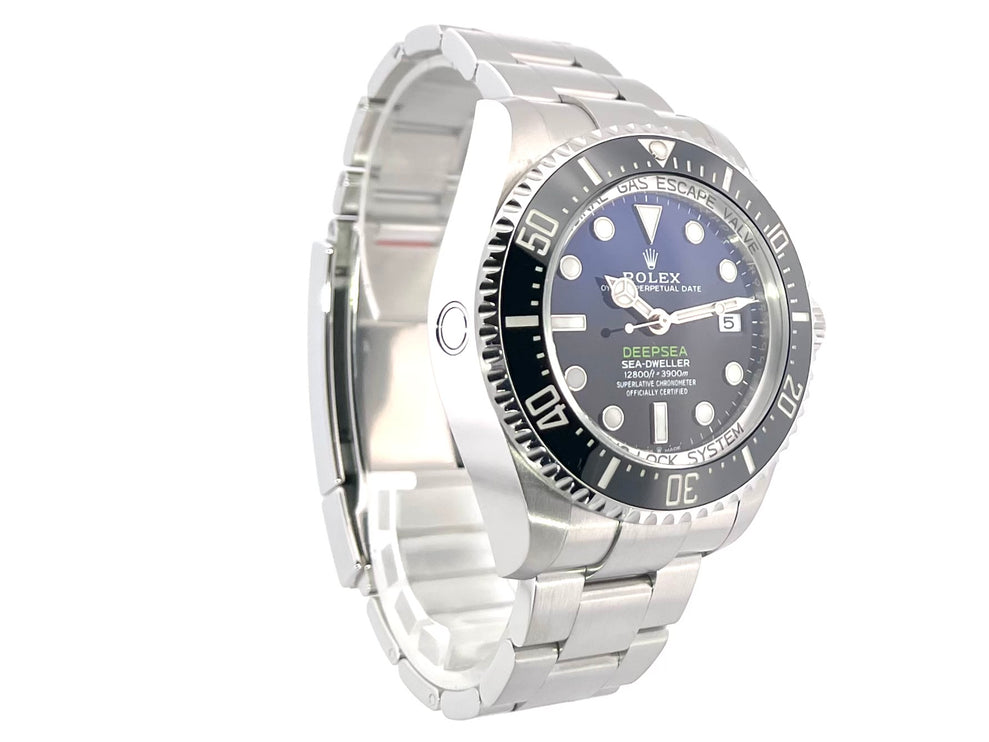 Rolex Sea-Dweller Deepsea 136660 D-Blue, poliertes und satiniertes Edelstahlgehäuse, 44 mm Gehäusedurchmesser, blaues und schwarzes Zifferblatt, Oyster-Armband.