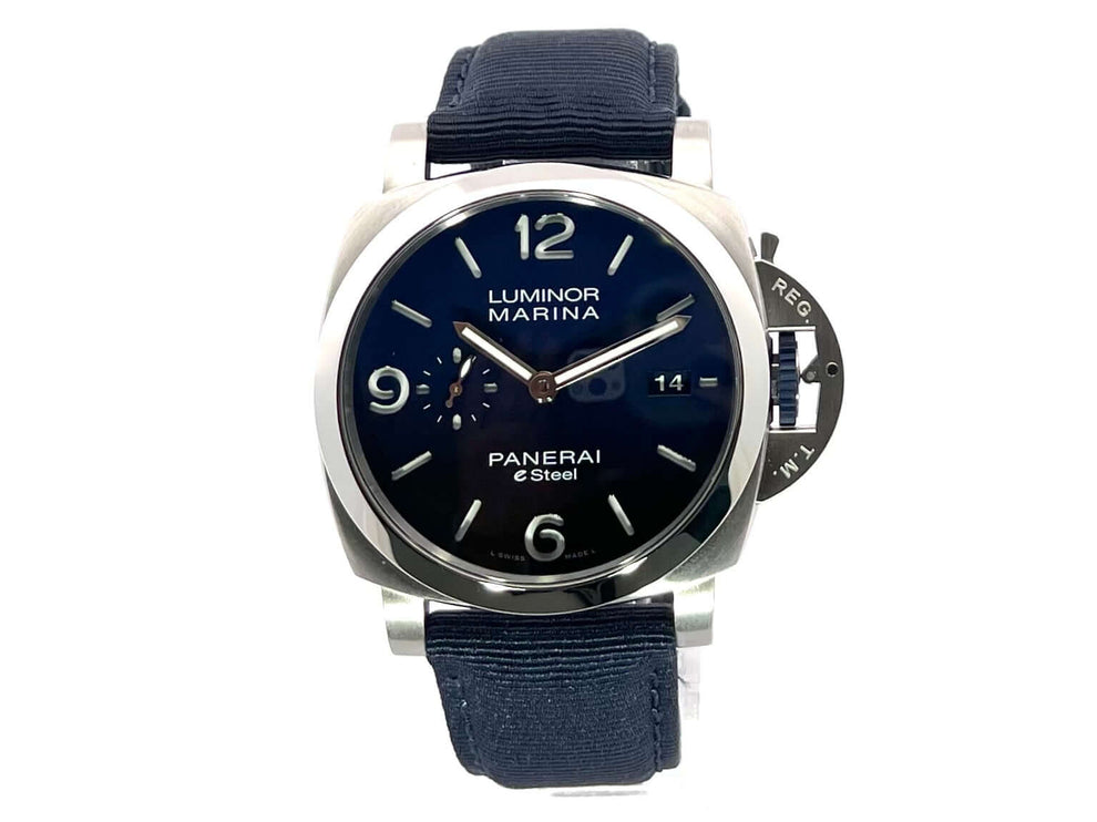 Panerai Luminor Marina Blu Profondo PAM01157, poliertes Edelstahlgehäuse, blaues Textilband, blaues Zifferblatt mit Leuchtziffern und Zeigern.