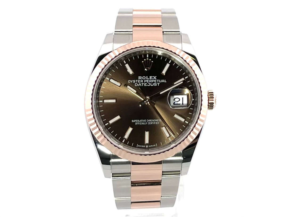 Rolex Datejust 36 Oystersteel Everose-Gold Ref. 126231 mit braunem Zifferblatt und geriffelter 18 kt Everose-Gold Lünette.